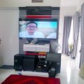 Daun Village backdrop-tv-minimalis