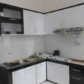 Graha Kariangau kitchen-set-putih
