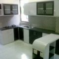 Sepinggan desain-dapur-hitam-putih