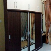 Kampung Timur lemari-baju-cermin