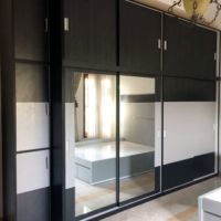 Komp. Pemda lemari-baju-eksklusif